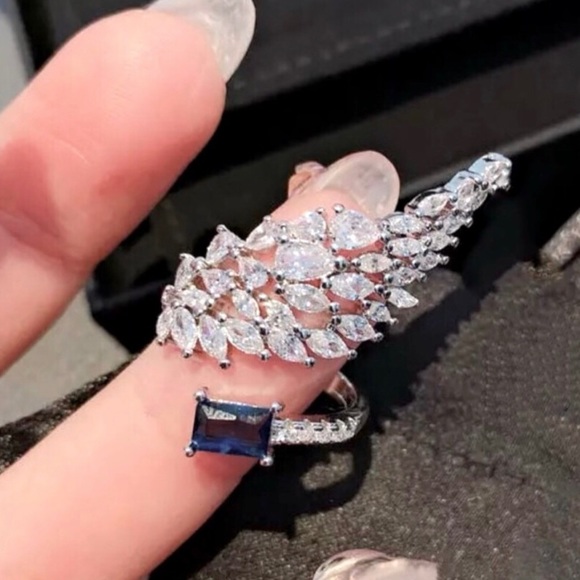 ✨✨Sapphire Wing Ring✨✨ - Picture 2 of 4